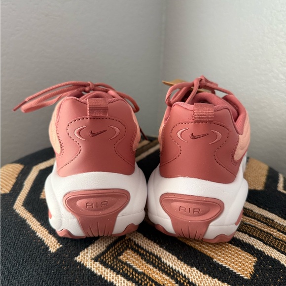 Nike Women's Air Max Portal Sneakers -  NWT - Picture 2 of 5